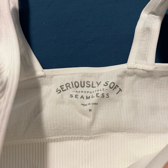 White bralettes/crop top - Picture 2 of 2